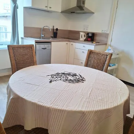 Cosy Plein Centre 70 M2 Avec 2 *